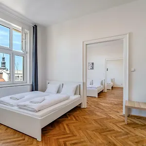 Avantguard Apartment Prag